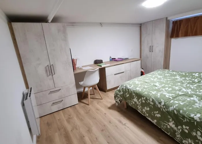 Granville, Sous-sol Amenage En Bel